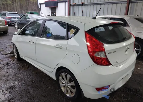 2012 Hyundai Accent Se z USA, uszkodzony, nr VIN KMHCU5AE2CU032787